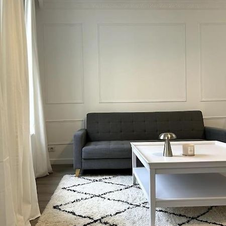 Le Petit Paris Compiegne Apartment ภายนอก รูปภาพ