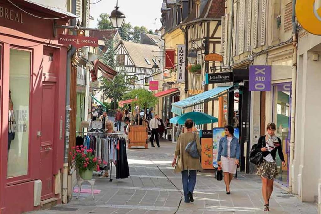 Le Petit Paris Compiegne Apartment ภายนอก รูปภาพ
