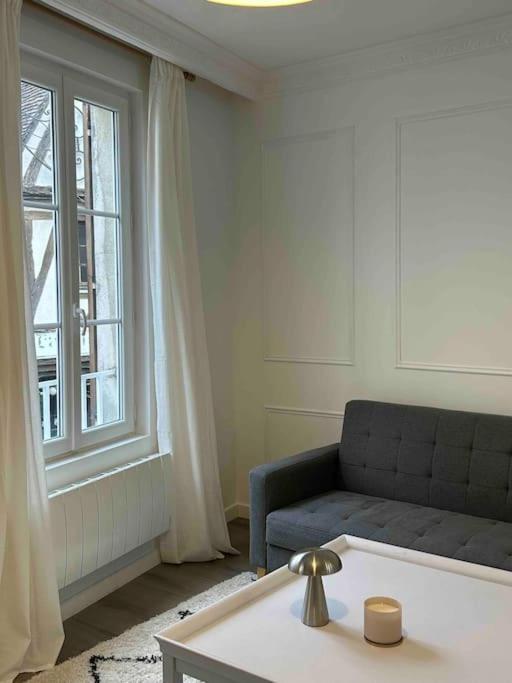 Le Petit Paris Compiegne Apartment ภายนอก รูปภาพ
