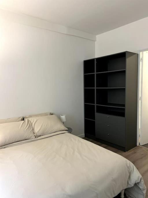 Le Petit Paris Compiegne Apartment ภายนอก รูปภาพ